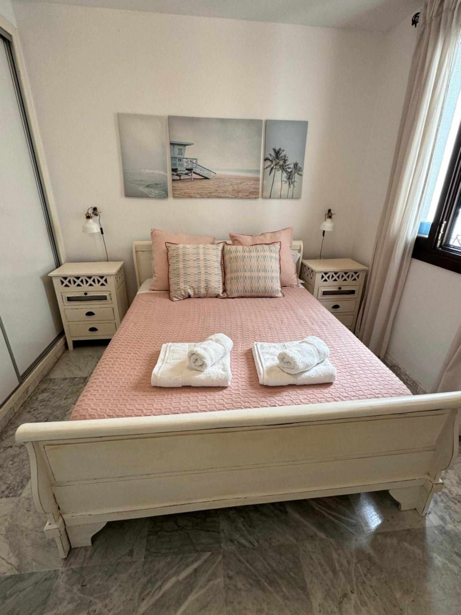 Apartamento Universal Ла-Линеа-де-ла-Консепсьон Экстерьер фото